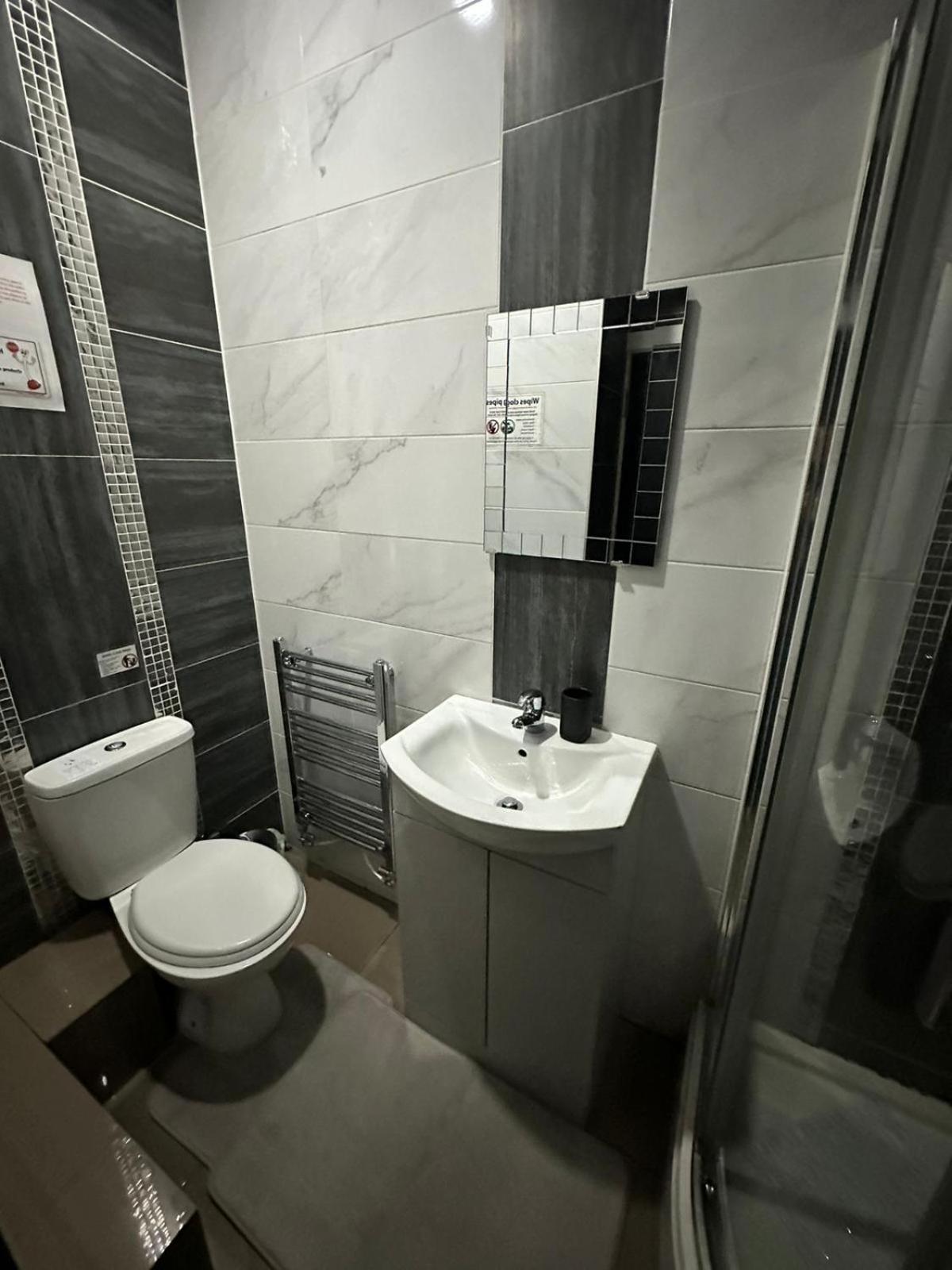 1 Bedroom Apartment With Hot Tub In Cardiff Exterior photo